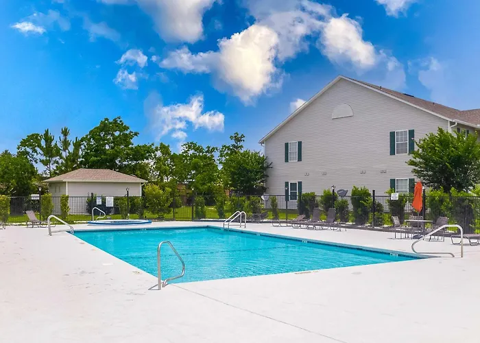 Holiday home Delightful Coastal Gem With Pool Hot Tub Private Balcony Fast Wifi & Ac *