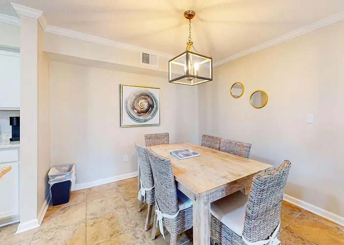 Holiday home Delightful Coastal Gem With Pool Hot Tub Private Balcony Fast Wifi & Ac *