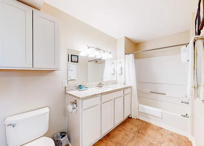 Holiday home Delightful Coastal Gem With Pool Hot Tub Private Balcony Fast Wifi & Ac Gulf Shores